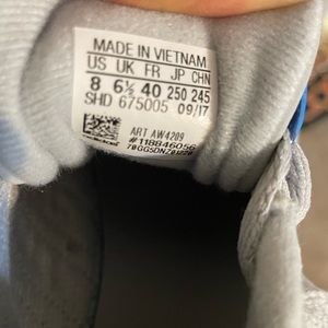Mens black nike sneakers